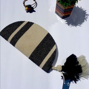 Black & Cream Tweed Universal Thread Clutch